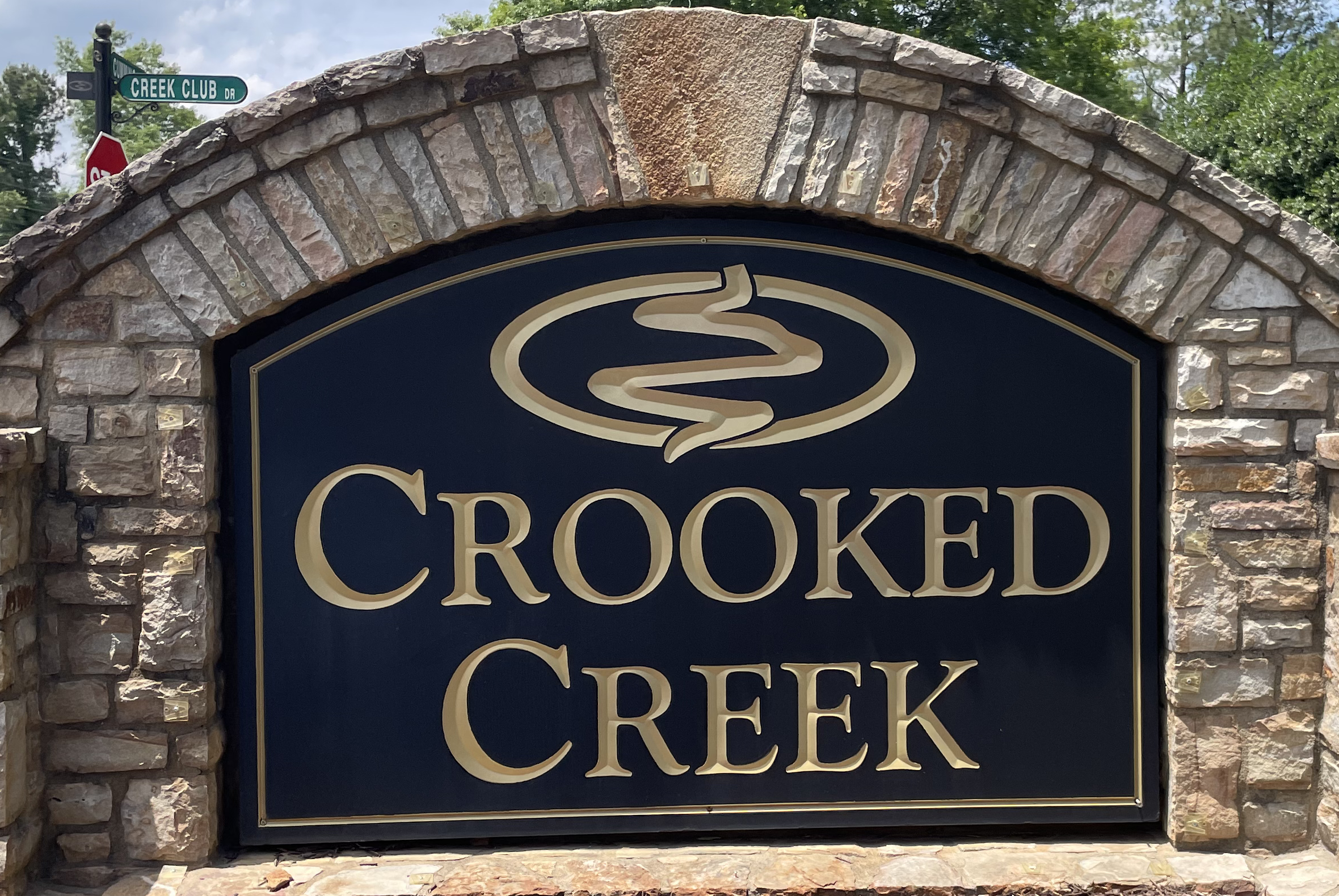 Crooked Creek Country Club Sign